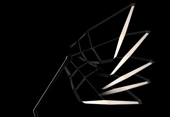 Pet 8 Pet, una lámpara de sobremesa