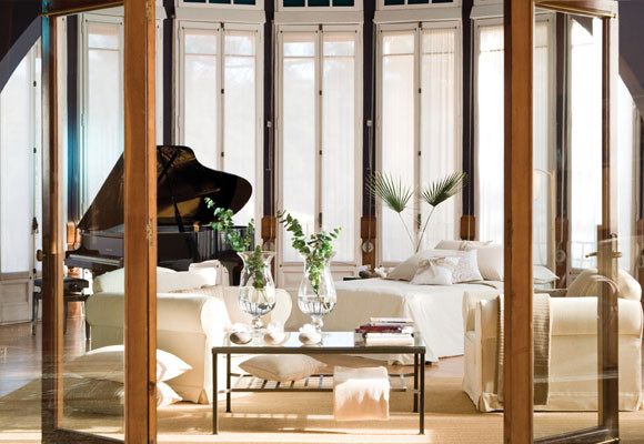 Las ventanas abiertas de par en par