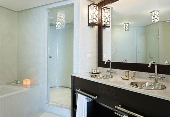 Hotel La Renaissance 12 Baño