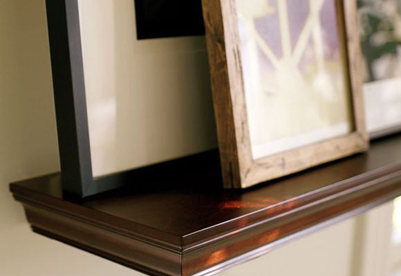 Cuadros colgados o apoyados