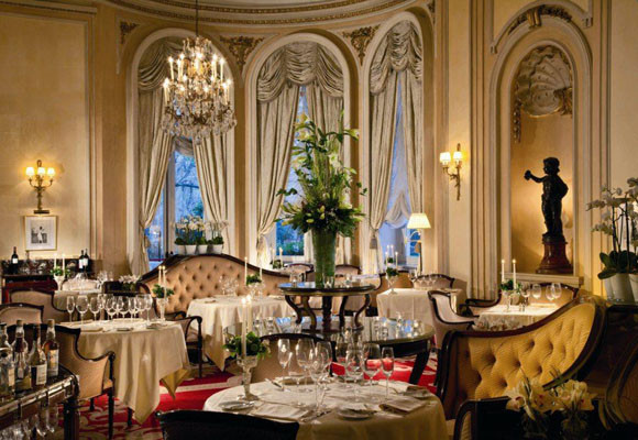 Celebra el día de la Hispanidad en el Ritz 7 Celebra el día de la Hispanidad en el Ritz