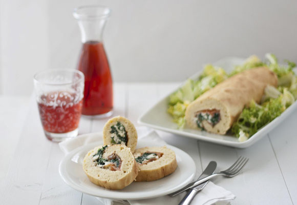 Tronco de espinacas, requesón, pasas y salmón 7 Tronco de espinacas, requesón, pausas y salmón