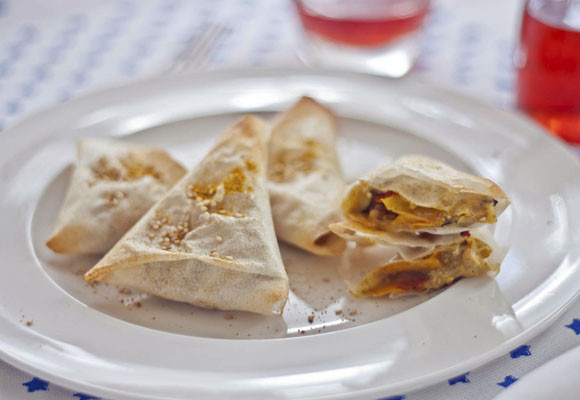 Samosas de curry de verduras al horno