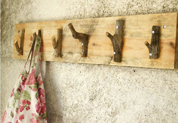 Objetos decorativos con ramas secas 7 Percheros con ramas secas