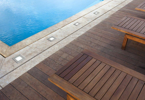 Iluminar la piscina y los alrededores 8 Iluminar la piscina y los alrededores