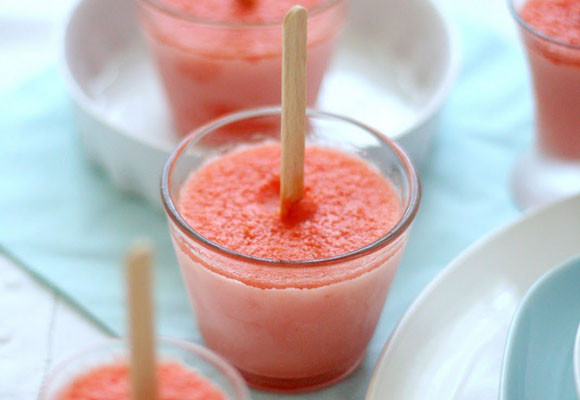 Polos de sandía y vodka