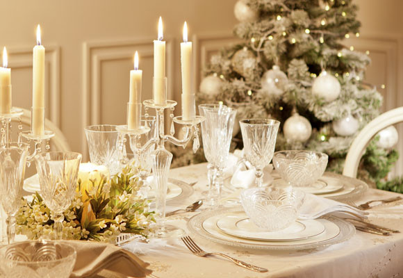 Mesas de fiesta 7 Una mesa blanca