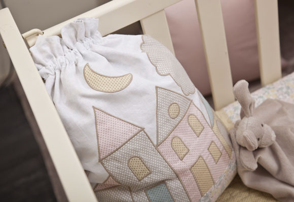 Un dormitorio de bebé en varios tonos 7 Un dormitorio de bebé en carios tonos