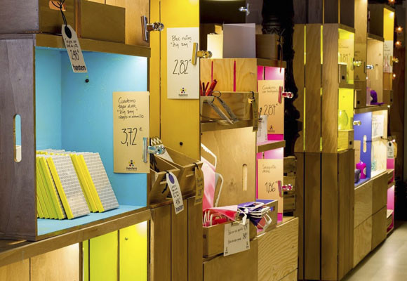 Hosten abre tienda en Granada 7 Hosten abre tienda en Granada