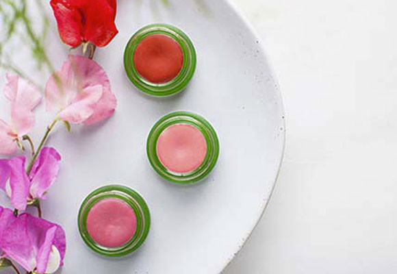 VOLUMIZING LIP & CHEEK TINT