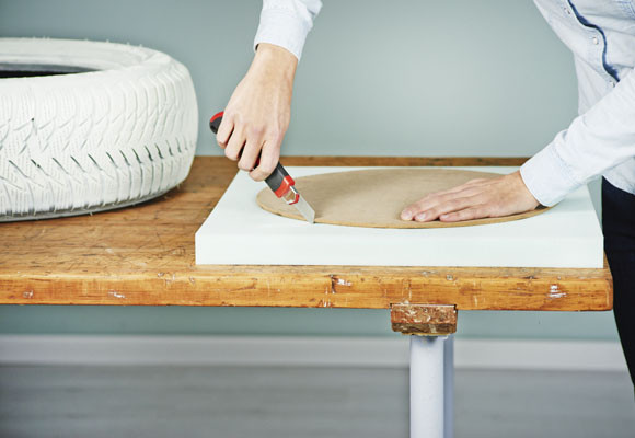 Construye un asiento con un neumático