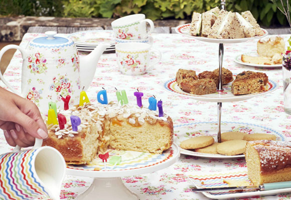 Una fiesta de cumpleaños en el jardín 8 Una fiesta de cumpleaños en el jardín