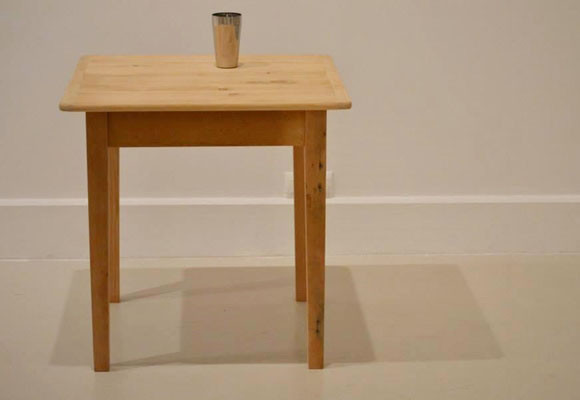 Cercos de agua en los muebles, ¿Cómo limpiarlos?