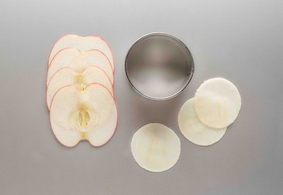 Un ramo de flores realizado con manzanas 8 Un ramo de flores realizado con manzanas