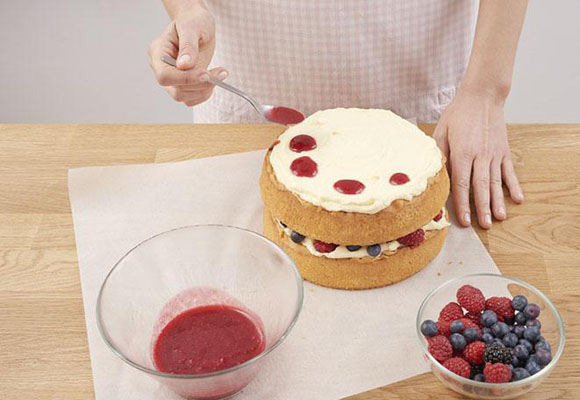 Bizcocho de frutas del bosque