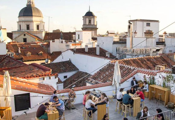 Cócteles con frutas 6 The Hat, terraza