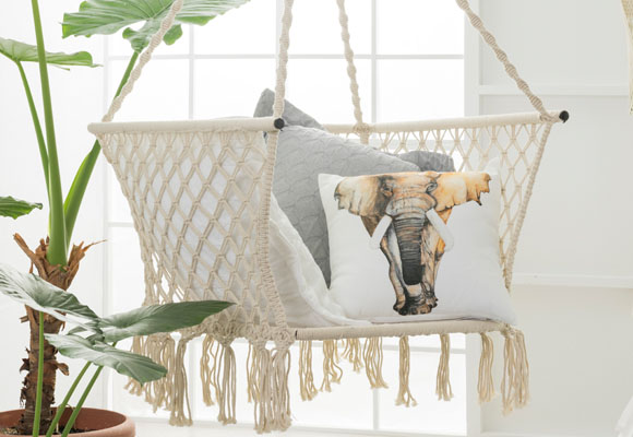 Un columpio en el dormitorio